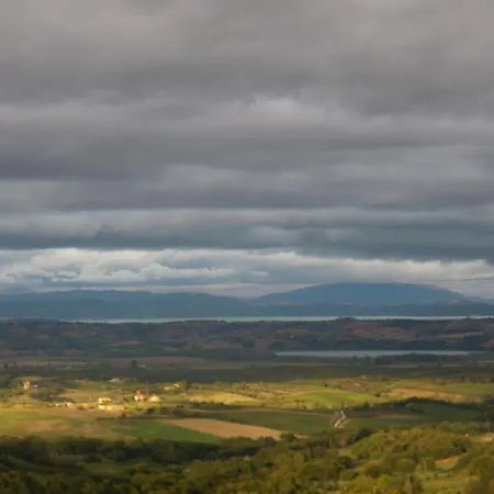 Sangallo - Panoramic Position - Valley And Vineyard View- Family Run Otel Montepulciano Stazione