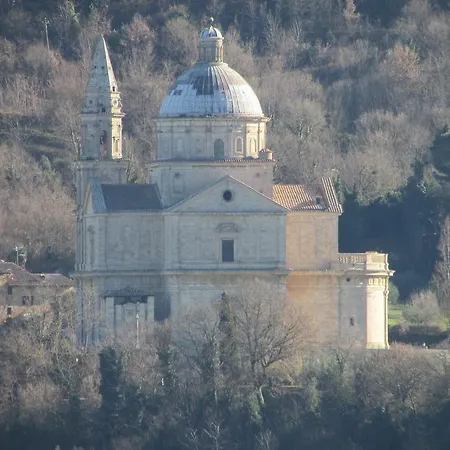 Otel Sangallo - Panoramic Position - Valley And Vineyard View- Family Run 2*